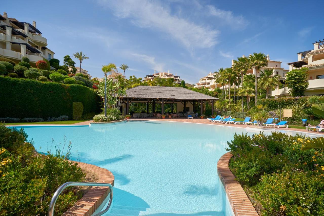 Апартаменты Capanes Del Golf Бенахавис Экстерьер фото